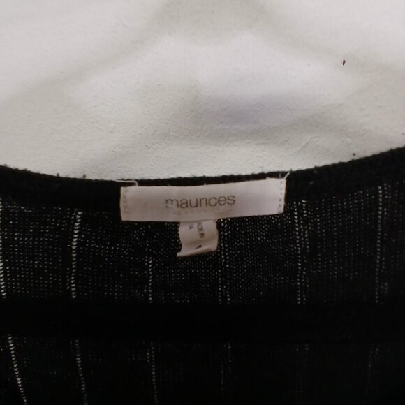 UGC Maurices Black Long Sleeve Lightweight Asymmetric sweater size 4x - Picture 3 of 5